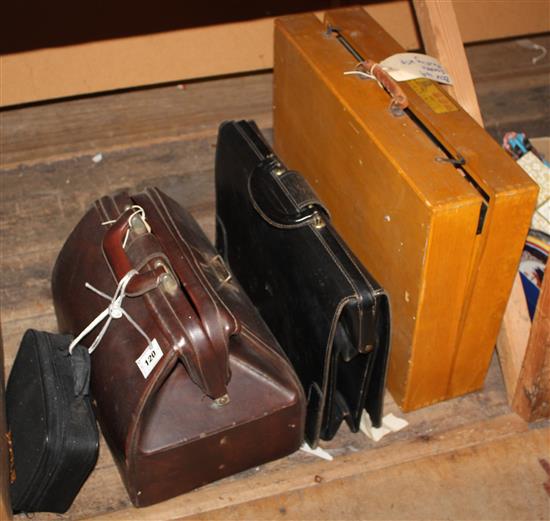 Bowling woods & cases etc(-)